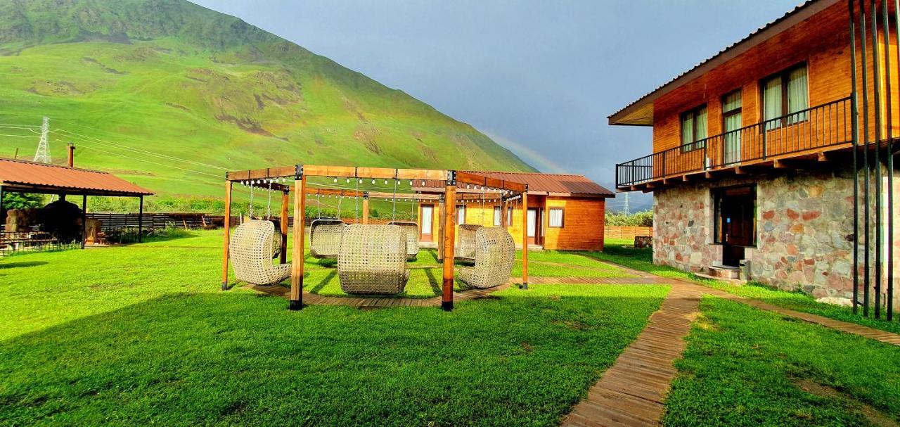 Hotel Migu Yard Kazbegi Exterior foto